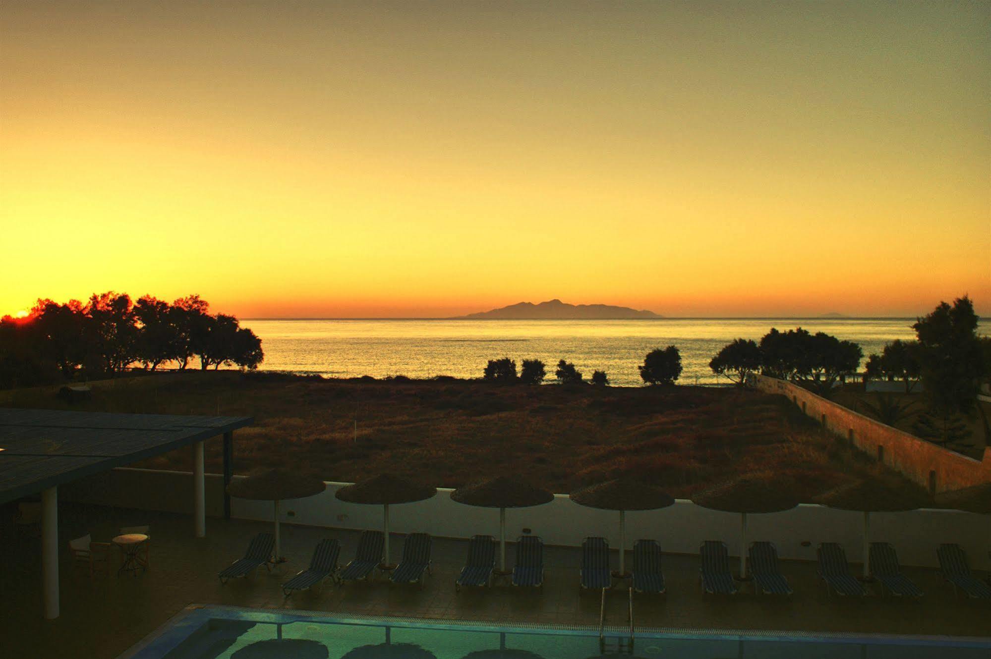 Blue Bay Villas Agia Paraskevi  Exterior photo
